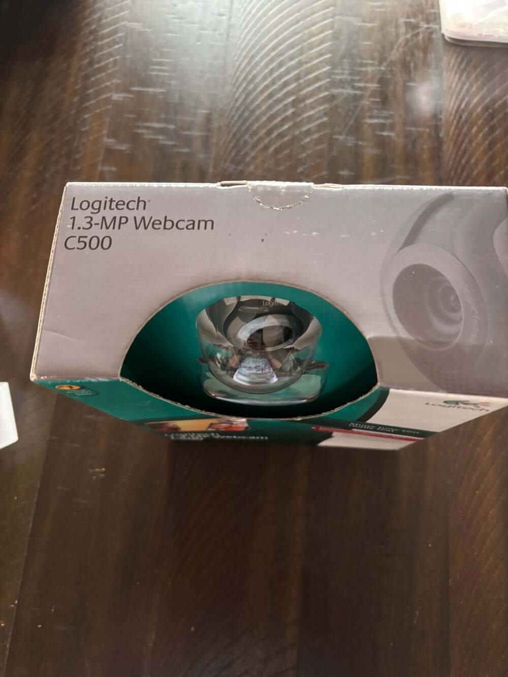 Logitech C500 1.3-MP Webcam - Picture 2 of 4